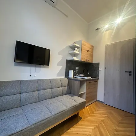 Saffron Center Close To Newyork Cafe Apartamento *